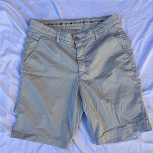 Ballin Men's Gray Flat Front Shorts
